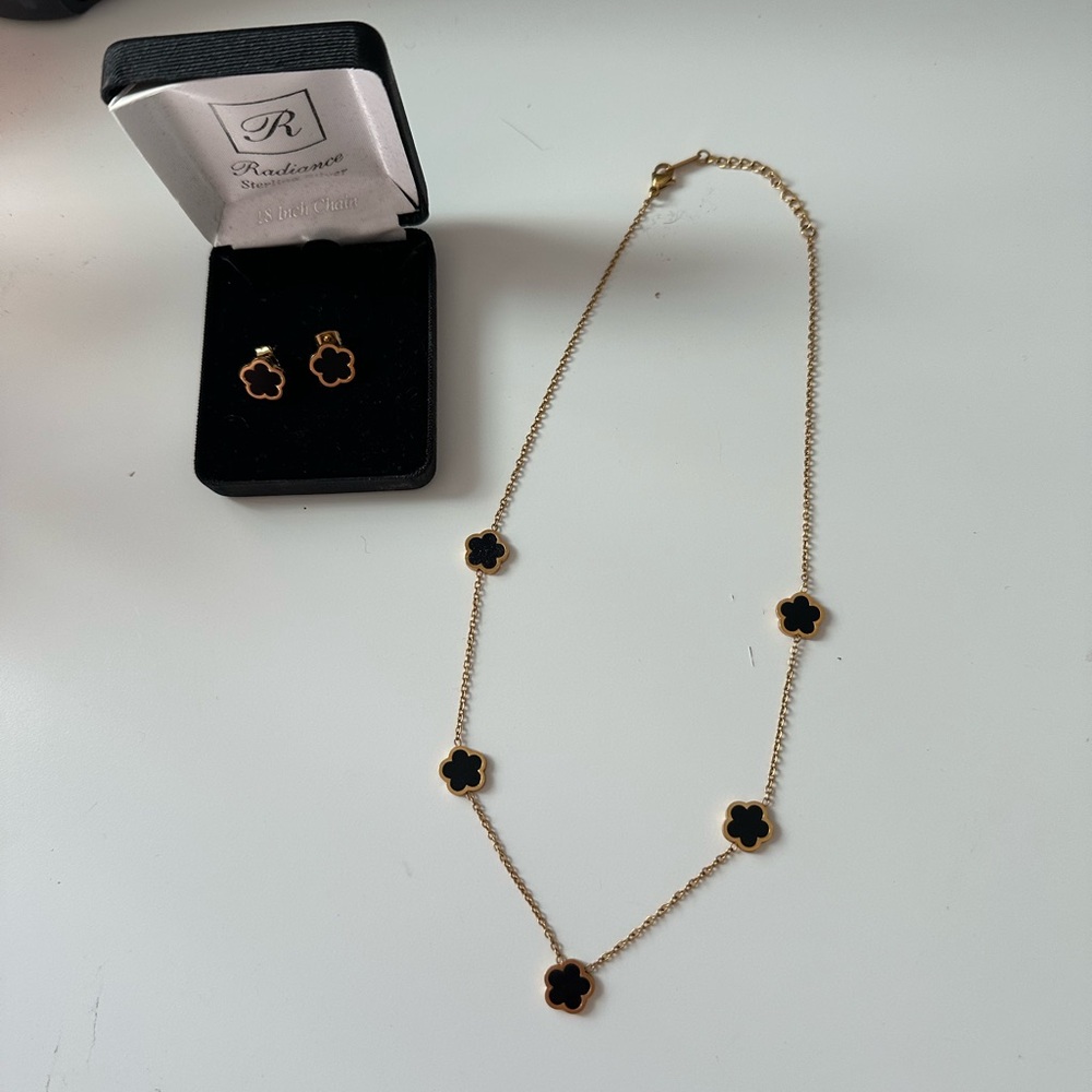 Earring and necklace 18k plated set